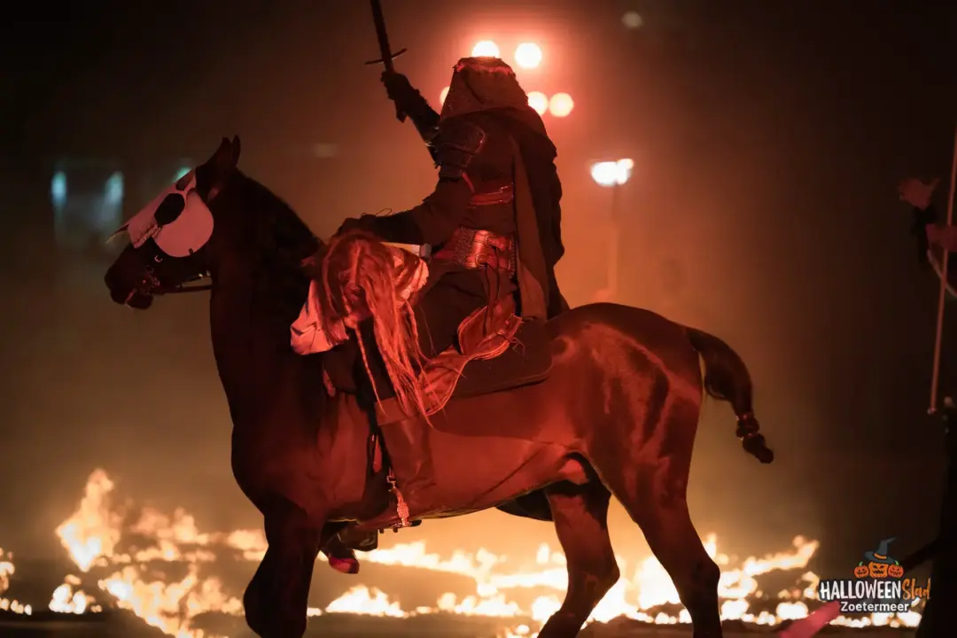 Halloween Zoetermeer 2025: het Stadshart vol rook, licht en spanning