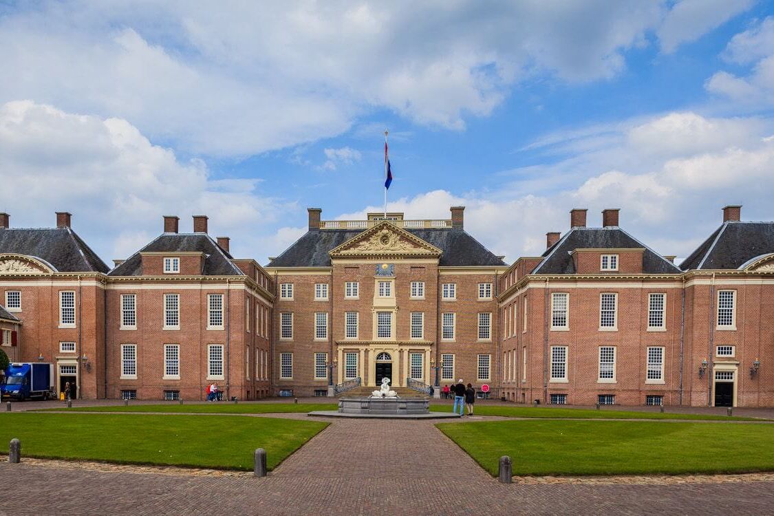 Oranje boven, bij Paleis het Loo