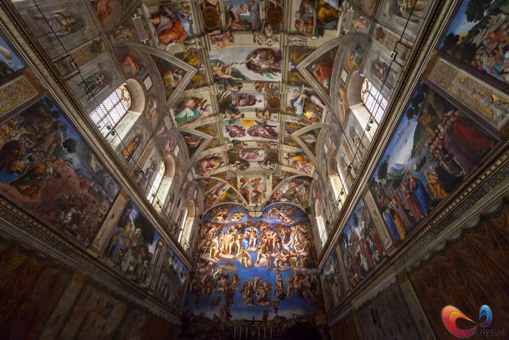 Het is absoluut verboden om te fotograferen in de Sixtijnse Kapel in het Vaticaan - Rome, Italië
