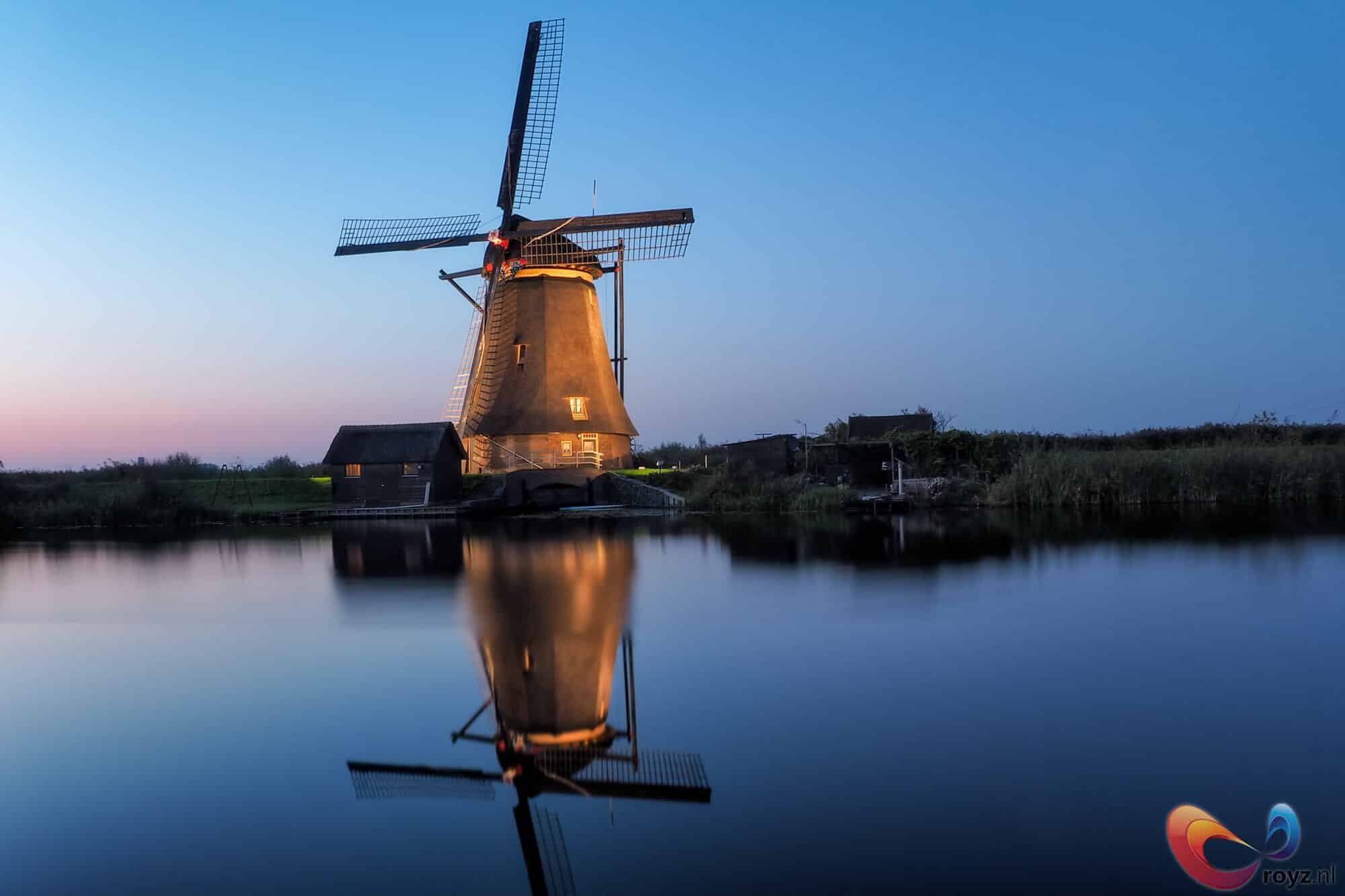 De verlichte molens van Kinderdijk