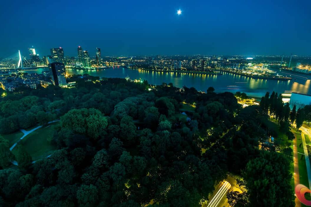 Skyline van Rotterdam vanaf de Euromast