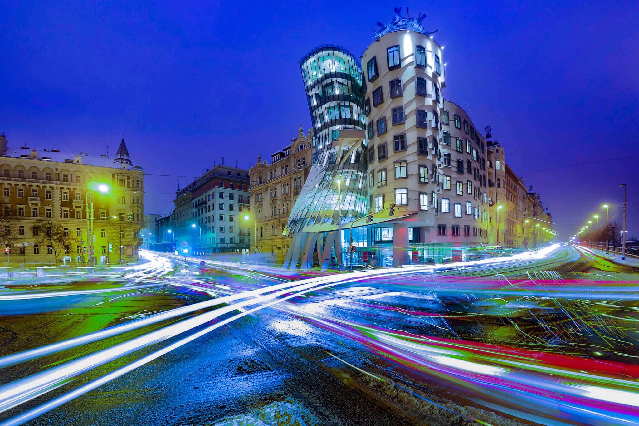 Verhaal achter de foto: Lichtstrepen van auto's zonder statief in Praag!
