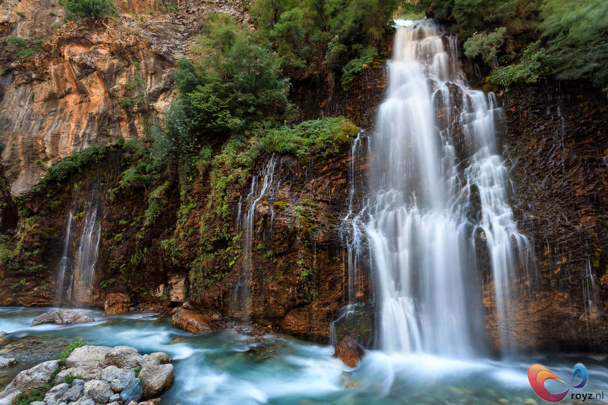 De watervallen van Kapuzbaşı in Kayseri