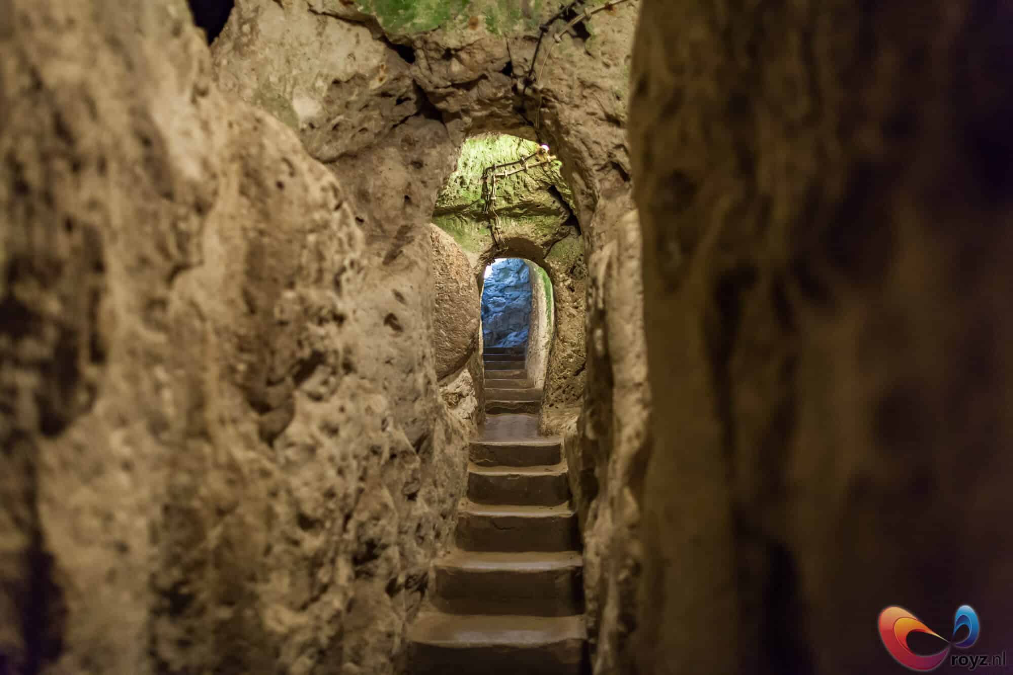 Onderaardse stad Derinkuyu in Nevşehir